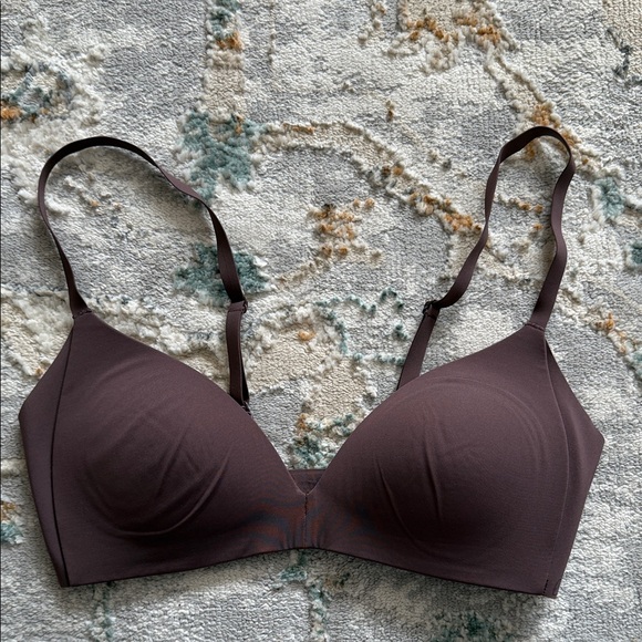 lululemon athletica Other - Lululemon take shape bra